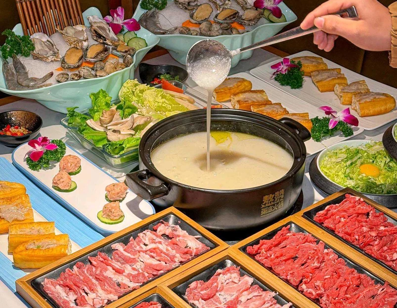 熬赞粥底火锅(公园天街店) - 重庆市旅游 1