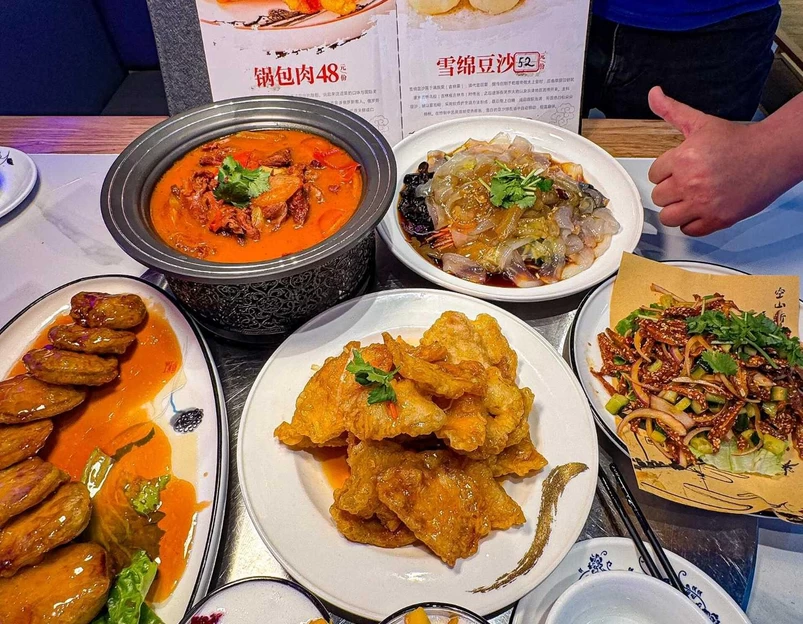 老地方东北菜铁锅炖 - 泉州市旅游 1
