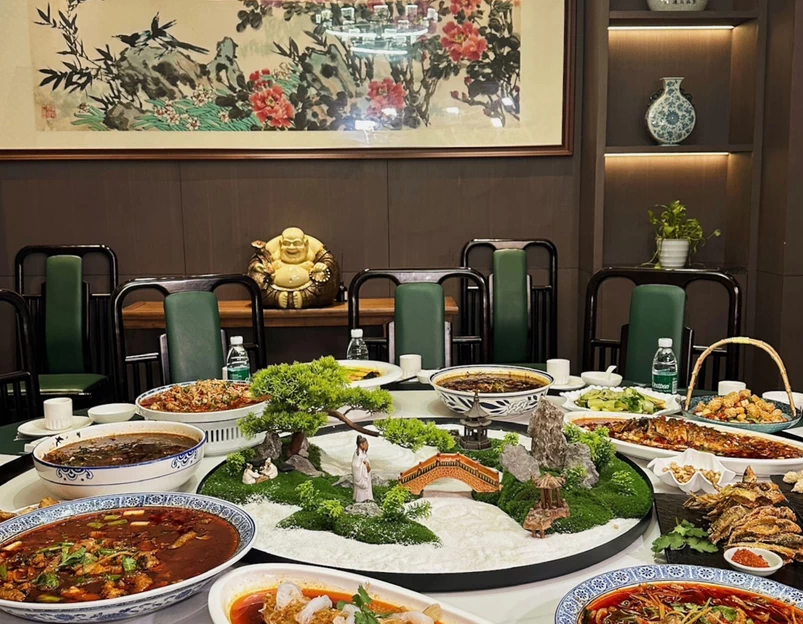 永久王鲶鱼·精品鱼鲜馆(新街里店) - 成都市旅游 1