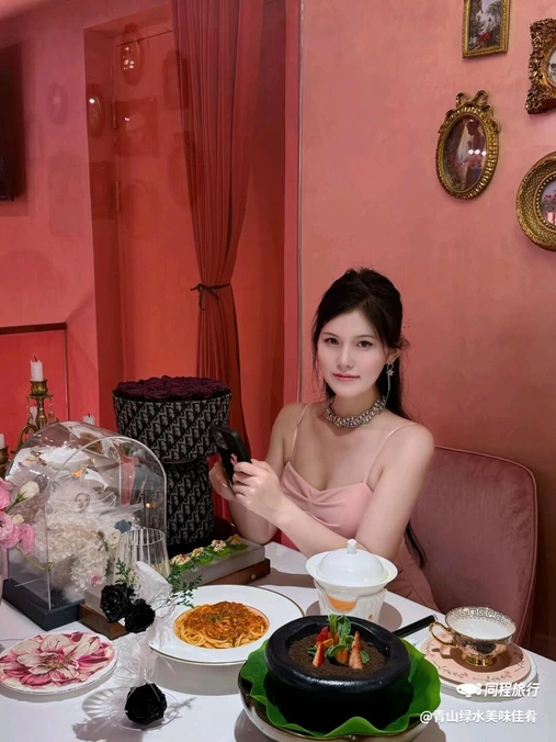MO莉411融合餐厅(银基王朝店) - 郑州市旅游