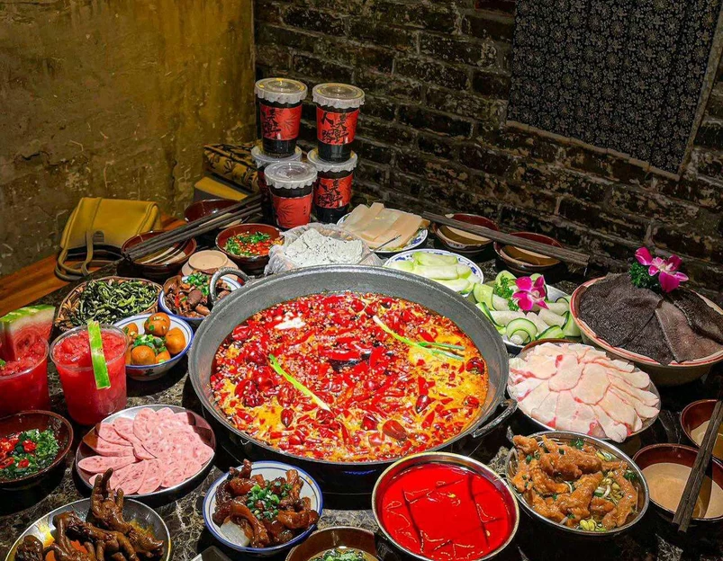 后火锅(爱琴海直营店) - 重庆市旅游 1