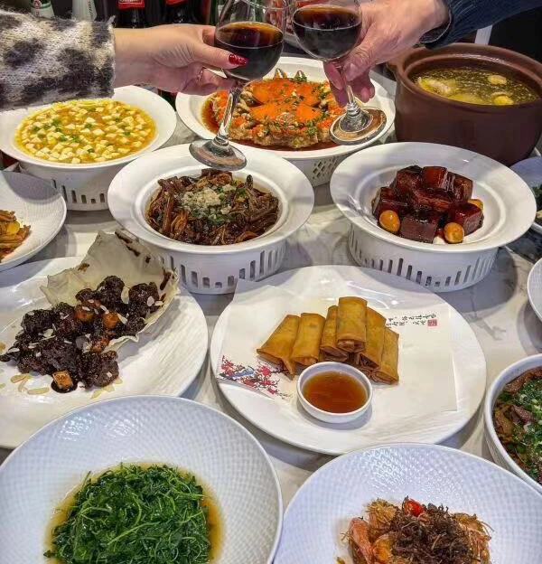 宝记本帮融合菜(中山公园店) - 上海市旅游 1