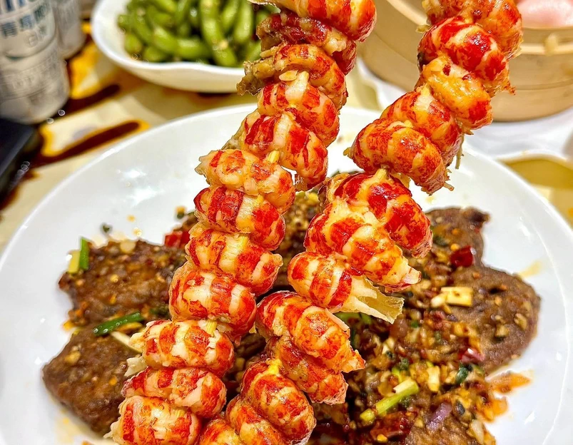 肥肥虾庄·金牌油焖大虾(福田车公庙店) - 深圳市旅游 1