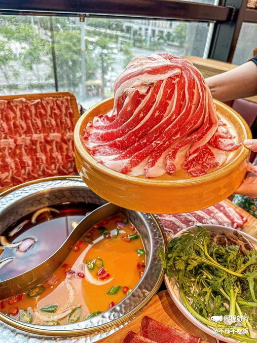 八斗寿喜烧·和牛火锅自助(菱角湖万达店) - 武汉市旅游