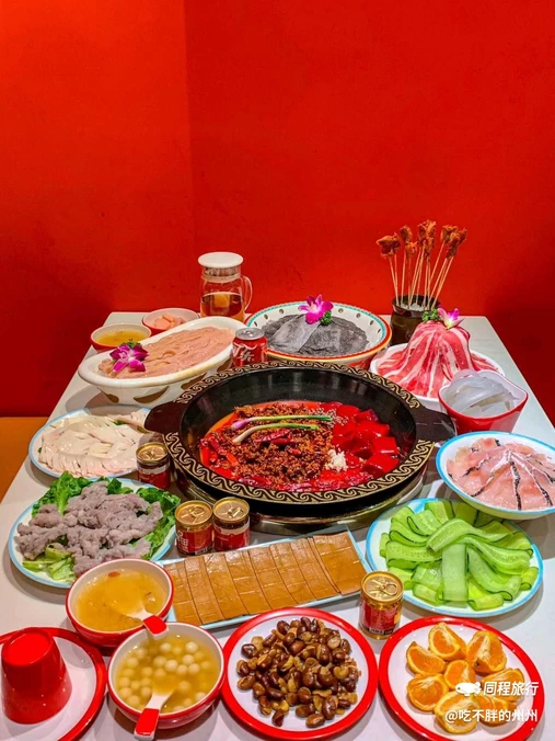 红榜临江门火锅(城南家园店) - 重庆市旅游