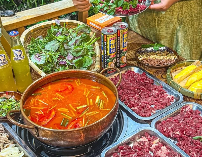 犇嚓嚓·酸汤牛肉(宁波财富中心店) - 宁波市旅游 1