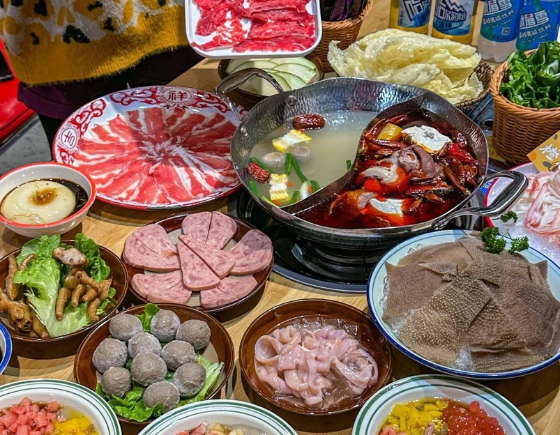 李阿婆·牛厂火锅·夜宵(上海首店) - 上海市旅游 1