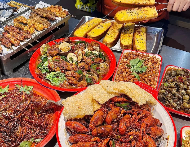 孙凯凯烧烤·大排档(大明路店) - 南京市旅游 1
