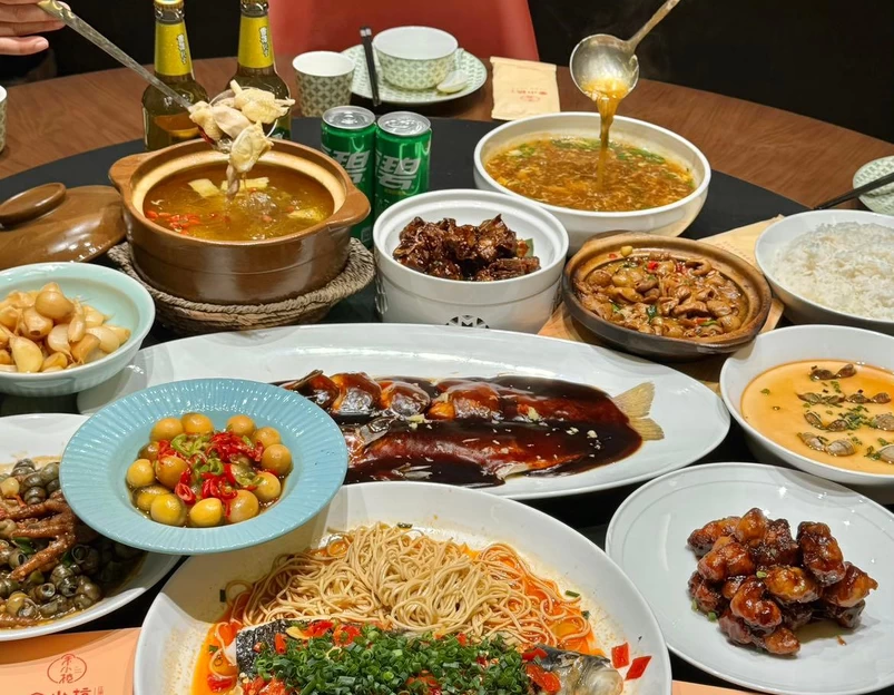 余小杭·江浙菜(江城路店) - 杭州市旅游 1