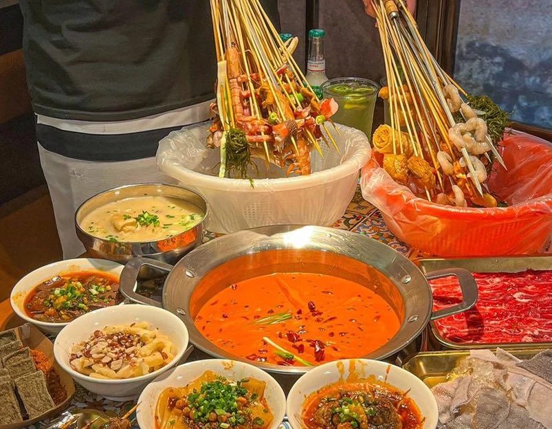 鸟鸟好吃店·成都土砂锅串串(杭州总店) - 杭州市旅游 1