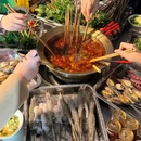 小华大虾火锅串串(九龙坡总店) - 重庆市旅游 缩略图 1