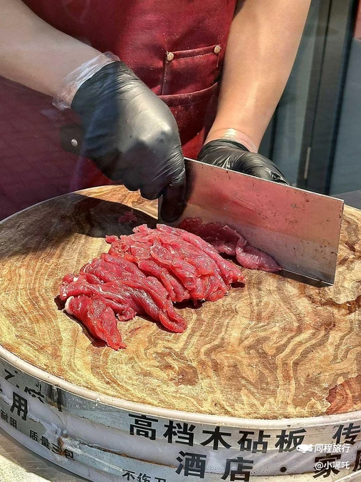 市井陆两火盆牛肉(金桥店) - 上海市旅游