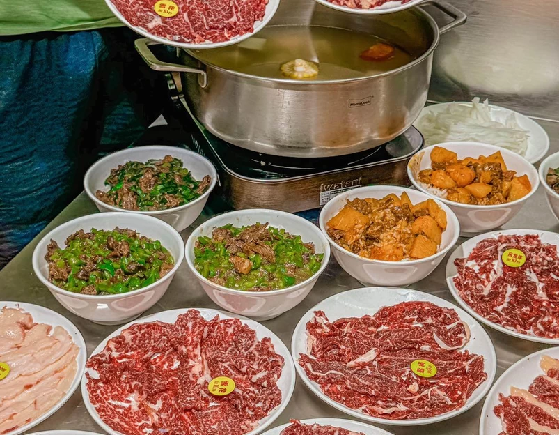 东记鲜活牛肉店(武林总店) - 杭州市旅游 1