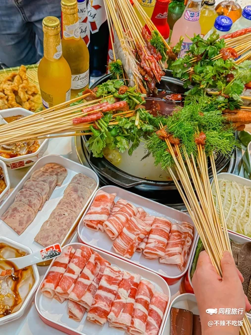 蜀签签泥锅串串香火锅(滨江天街店) - 杭州市旅游