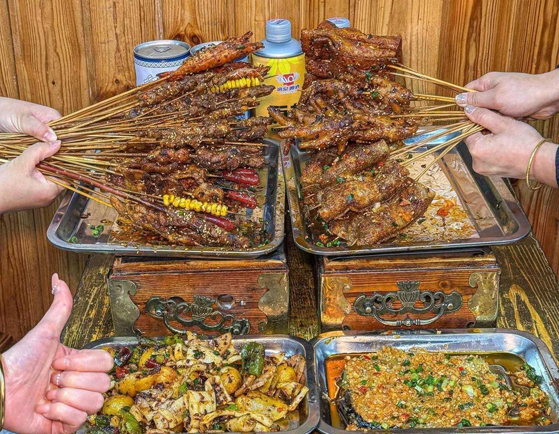 小张烧烤(汽博总店) - 重庆市旅游 1