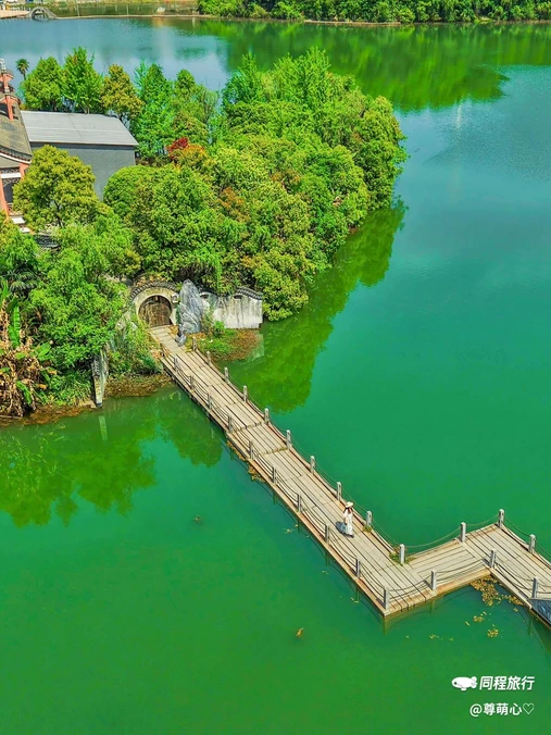长沙梅溪湖戴斯酒店大堂 - 长沙市旅游