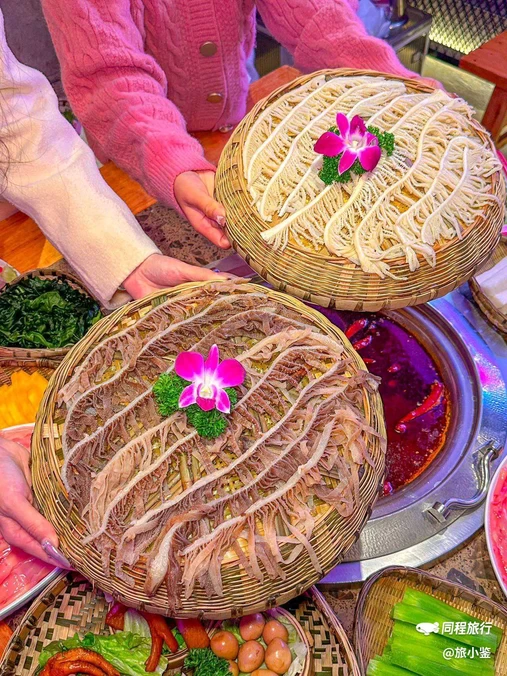 防空洞老火锅(文庙印巷店) - 成都市旅游