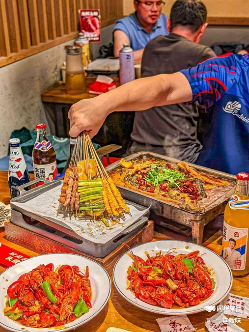 烤官大人·烧烤·小龙虾(南翔店) - 上海市旅游