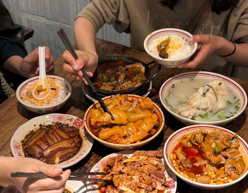 破店肥哈·东北烧烤·音乐·聚会(成都首店) - 成都市旅游 1