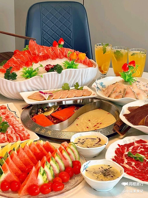 胡东风现熬鱼汤火锅(漕河泾店) - 上海市旅游