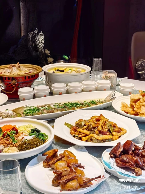 燕郊烧鸽子(大东方店) - 北京市旅游