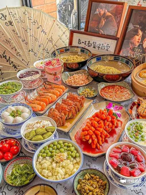 寄畅兴·百年蟹黄面·老弄堂面馆(南京东路店) - 上海市旅游