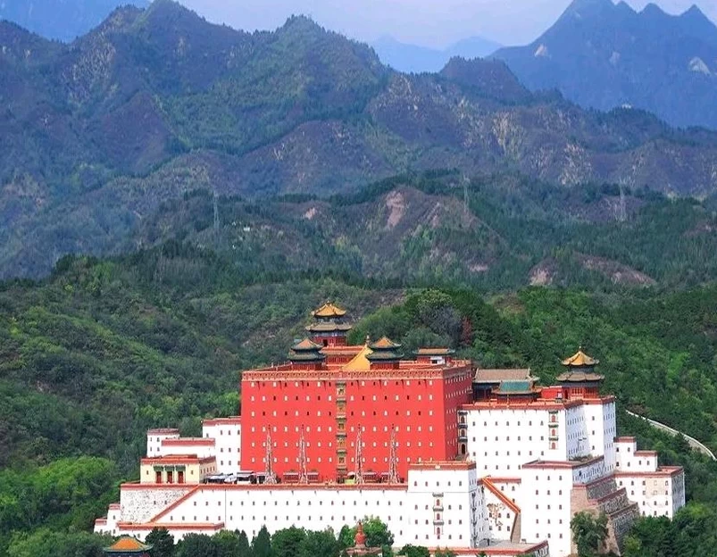 普陀宗乘之庙-小布达拉宫 - 承德市旅游 1