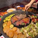 罗小二贵州百年烙锅烤肉(甲秀楼总店) - 贵阳市旅游 缩略图 2