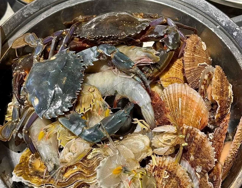 赶海归来·肥蛤·海鲜烧烤(威高广场店) - 威海市旅游 1