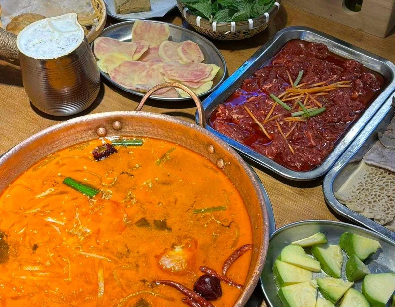 洱火云南酸菜牛肉火锅(长楹天街店) - 北京市旅游 1