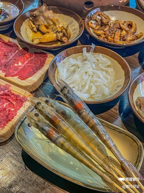 大龙六方·贵州酸汤牛肉火锅(上海旗舰店) - 上海市旅游