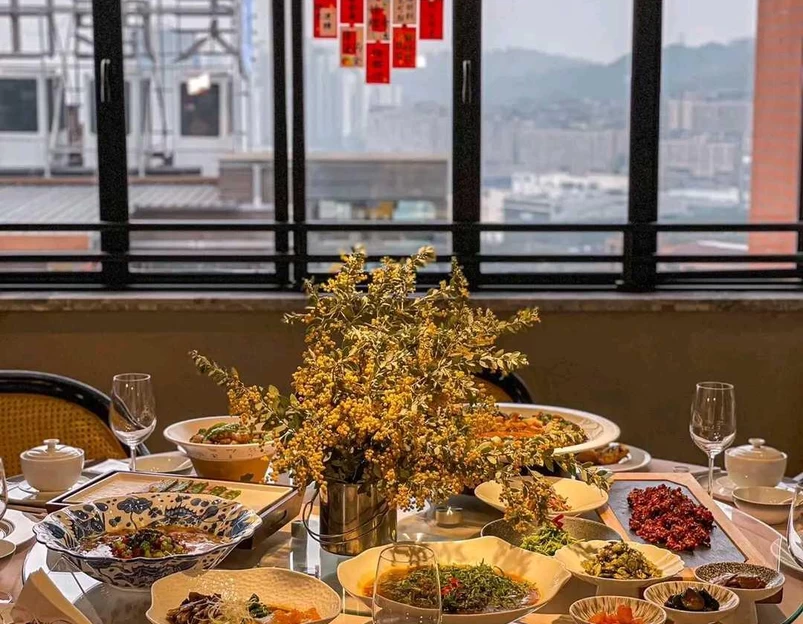 山奈·四季宴餐厅RESTAURANT(棕榈泉店) - 重庆市旅游 1