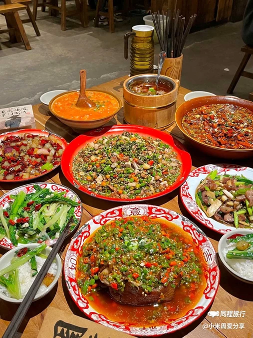 周掌门·江湖饭局(北城天街店) - 重庆市旅游