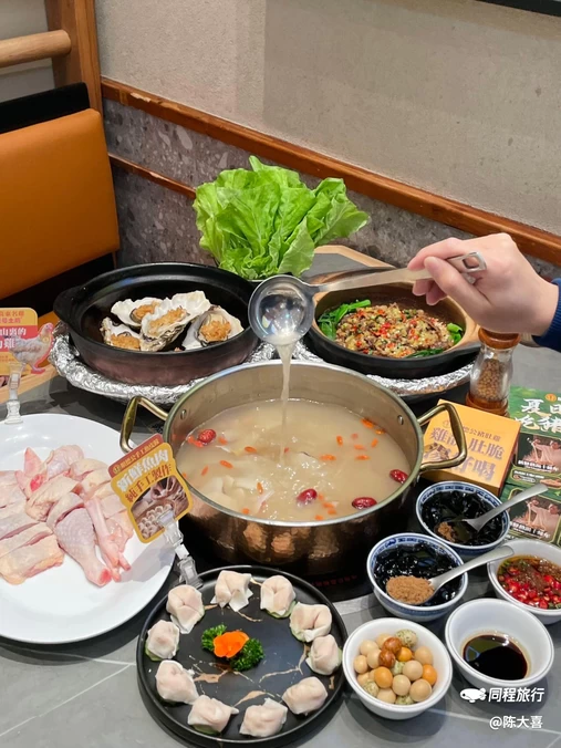 顺德公广东猪肚鸡·煲仔饭(宝安中心店) - 深圳市旅游