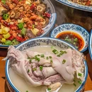 骆老妈蹄花.正宗川菜(雄飞店) - 成都市旅游 缩略图 1