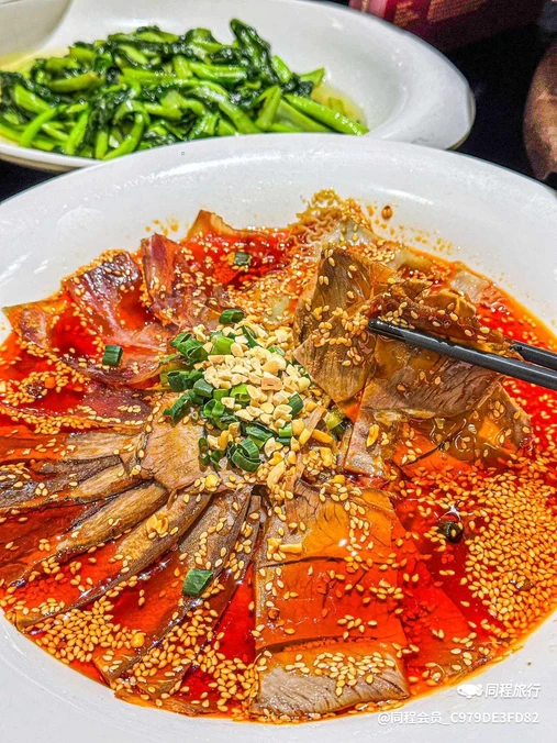 巴国布衣·川菜大师(滨江宝龙店) - 杭州市旅游