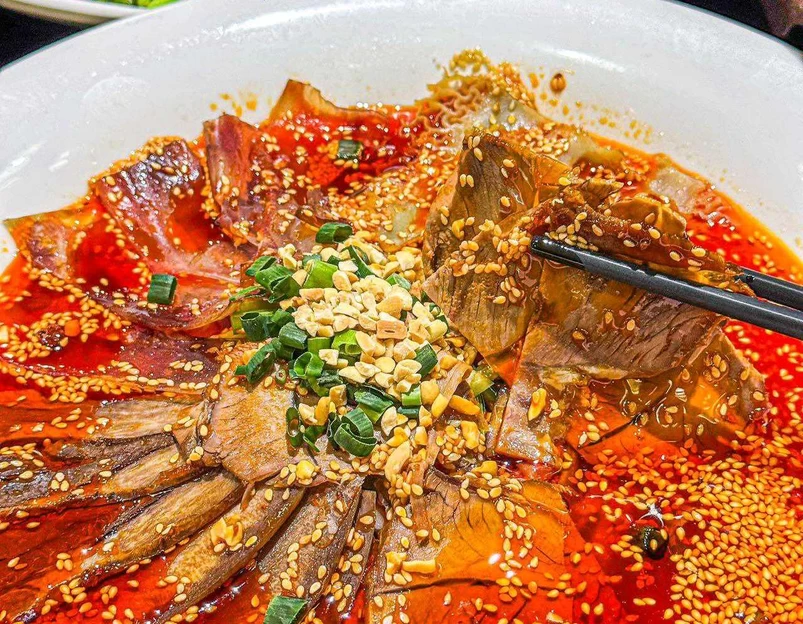 巴国布衣·川菜大师(滨江宝龙店) - 杭州市旅游 1