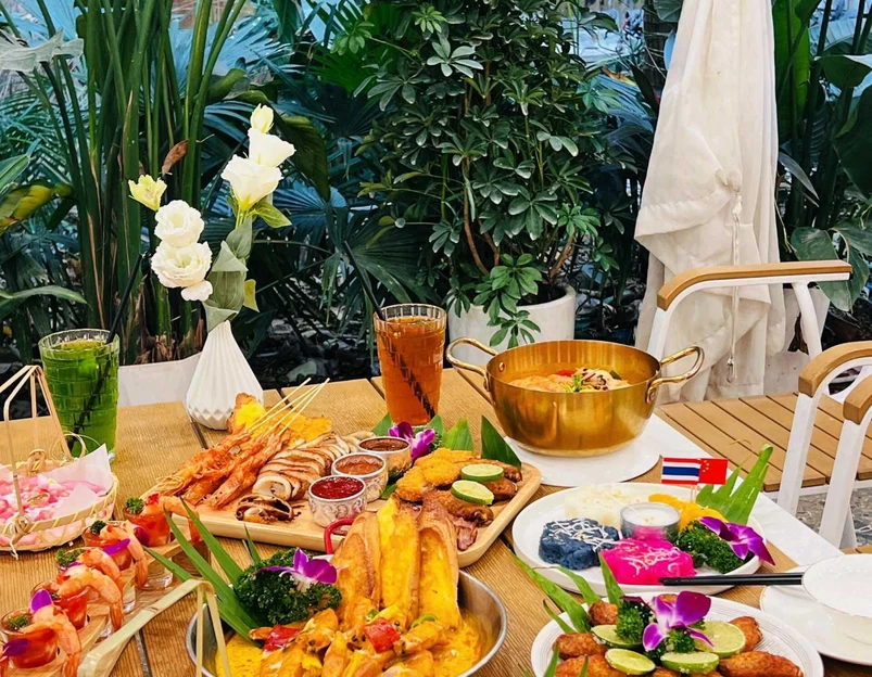 北榄坡·黎明餐厅·东南亚料理(告庄大金塔店) - 西双版纳傣族自治州旅游 1