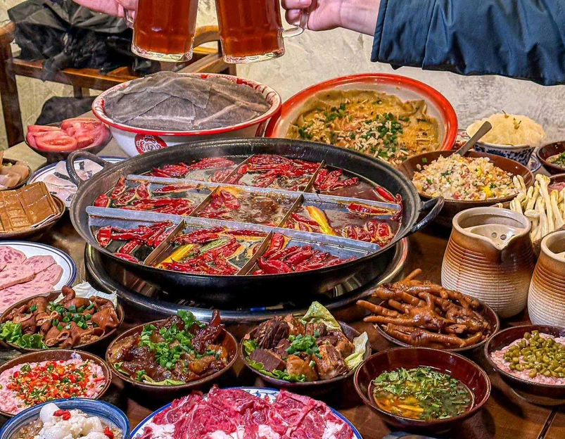 张哲龙老火锅(锦上华庭观苑店) - 重庆市旅游 1