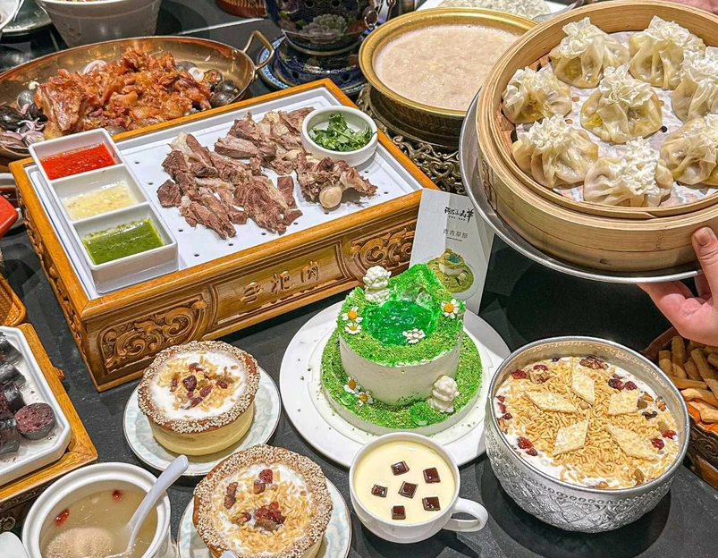 两只小山羊·手把肉 - 呼和浩特市旅游 1
