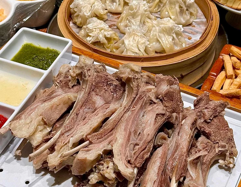 两只小山羊·手把肉 - 呼和浩特市旅游 1
