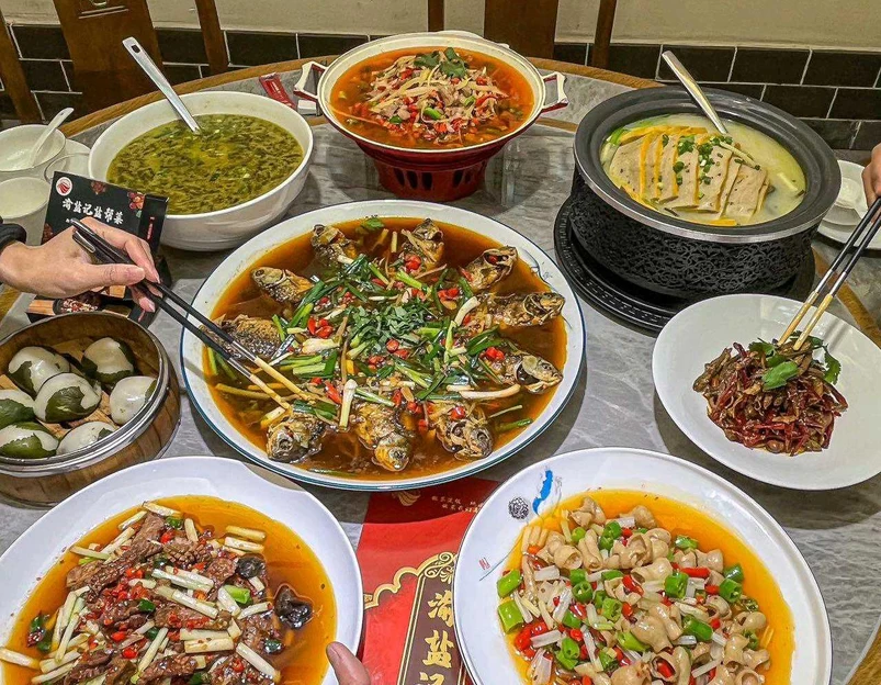 渝盐记盐帮菜(万科彩云湖店) - 重庆市旅游 1