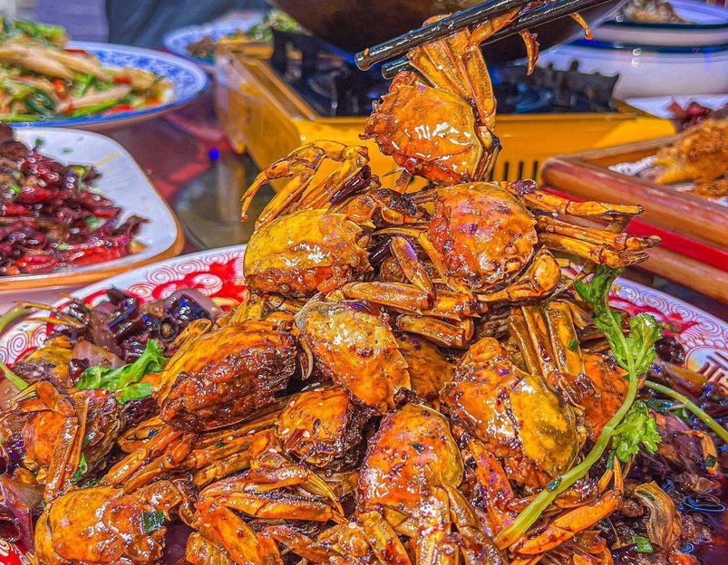 虾皇后笑傲江湖菜(盘龙直营店) - 重庆市旅游 1