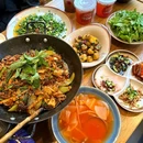 毛辣果虾酸牛肉火锅(甲秀楼店) - 贵阳市旅游 缩略图 8