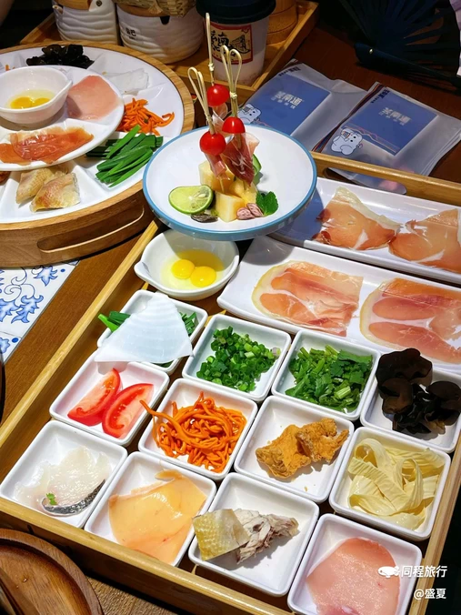 芸南道·过桥米线(昆明老街旗舰店) - 昆明市旅游