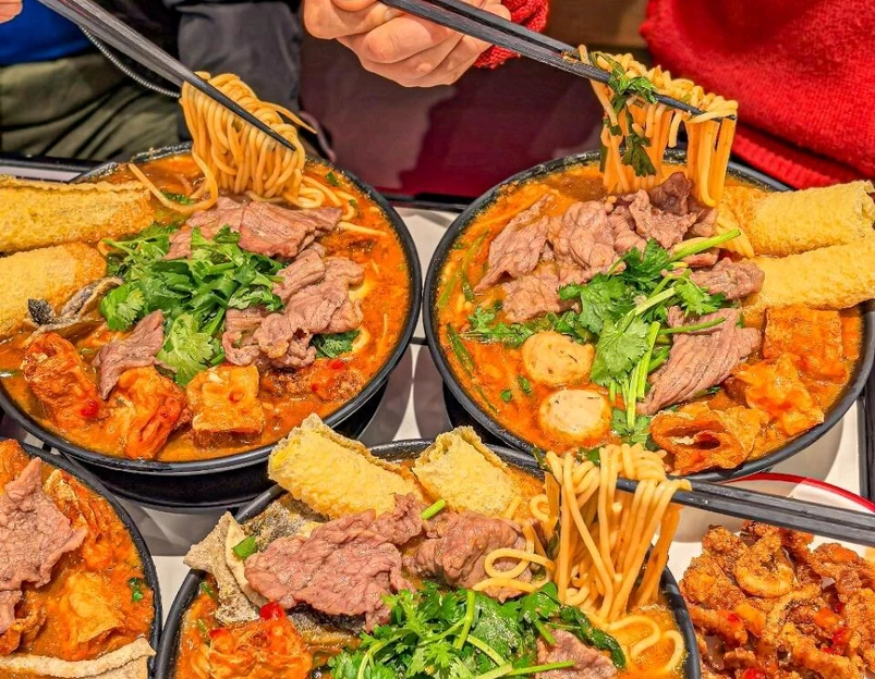 肥汁米兰香港米线(徐汇龙华会店) - 上海市旅游 1
