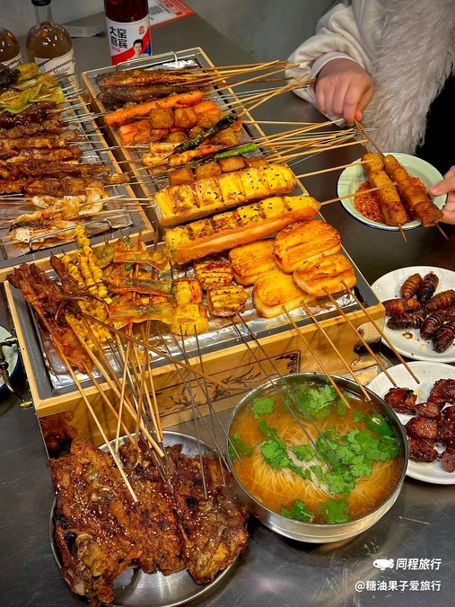 关东烧烤(牛市口店) - 成都市旅游