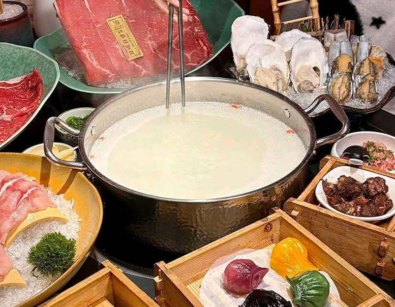 牛牛和牛海鲜粥底火锅(东安天街店) - 成都市旅游 1