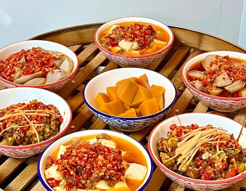 智负食堂·老长沙口味菜(动物园店) - 武汉市旅游 1