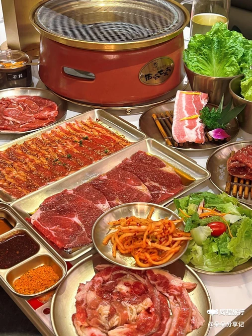 西塔老太太泥炉烤肉(龙湖亦庄天街店) - 北京市旅游